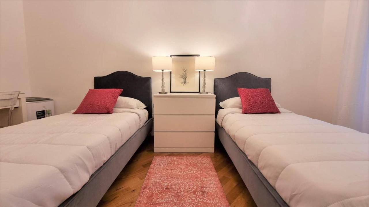 Palazzo Crispi - Boutique Apartment Trieste Exterior foto